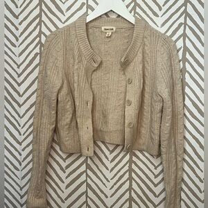Open Edit cropped cardigan! Like new & perfect for fall 🍂 size small
